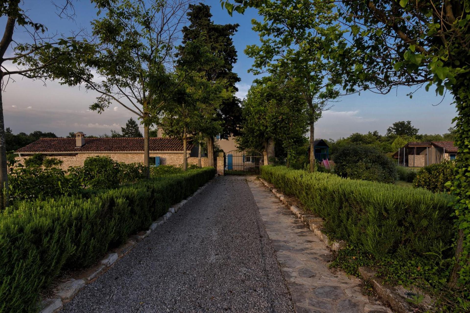 Stancija Cabrunici Villa Exteriör bild